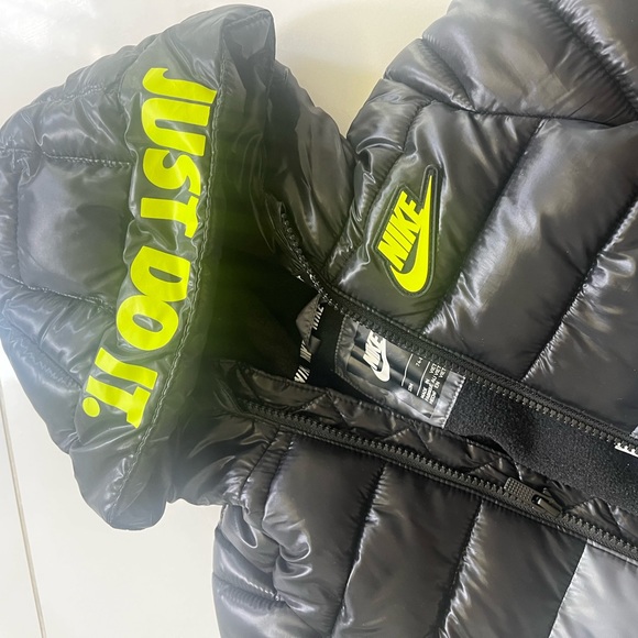 Nike puffer jacket - Picture 1 of 5